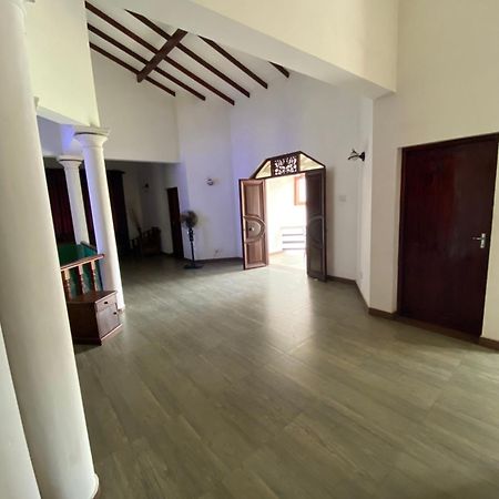 The Serene House Negombo Exterior photo